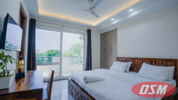 3 BHK Apartment For Rent Near Me | Lime Tree Hotels