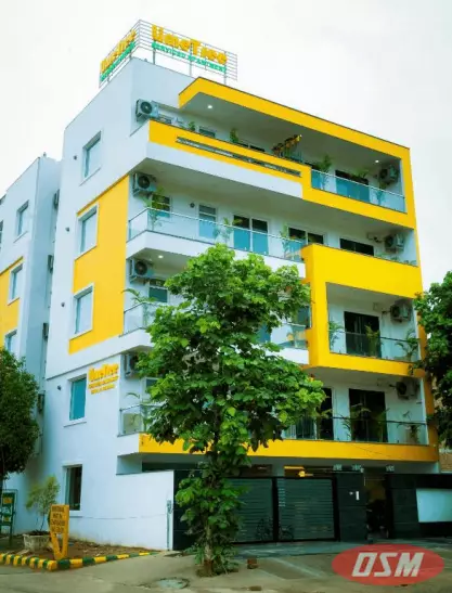 Studio Service Apartment Near Artemis Hospital | Lime Tree Hotels