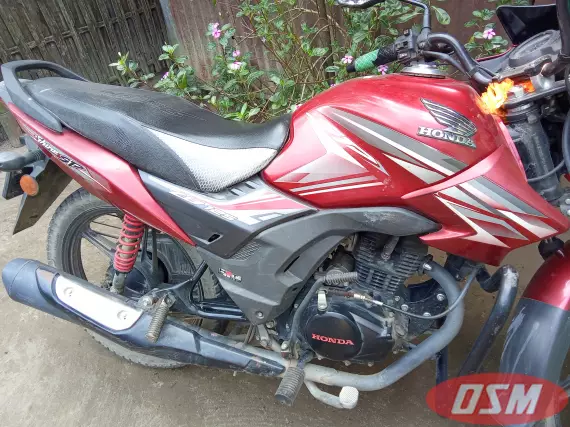 Shine sp bs6 top red colour