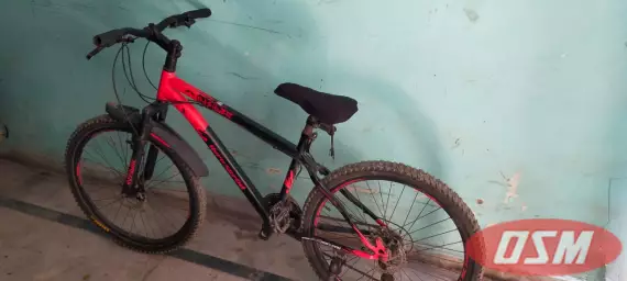 Hero Cycle Red And Black Hai Good New Condition Hai Double Disc H